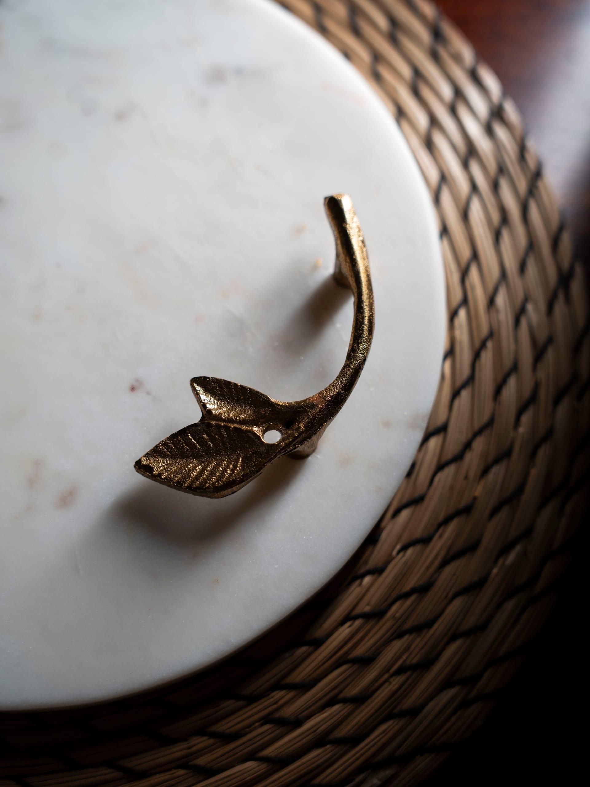 round-marble-tray